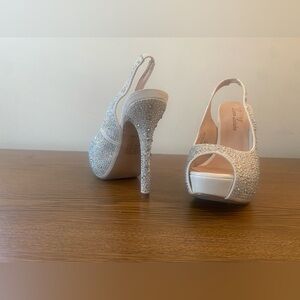 Loren Lorraine White Rhinestone Peep Toe Sling Back
